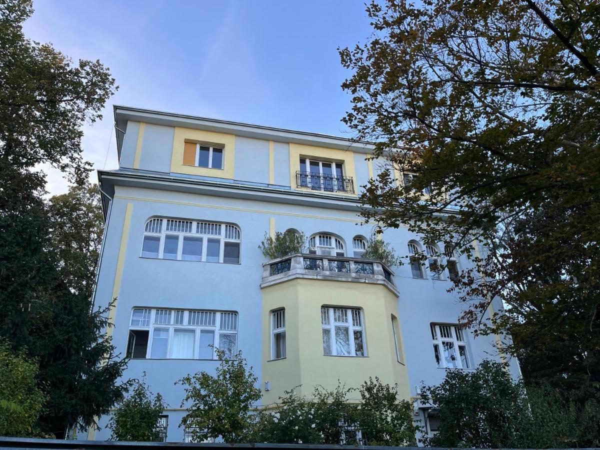 Hillside Luxury Residence Budapest With Free Garage Экстерьер фото