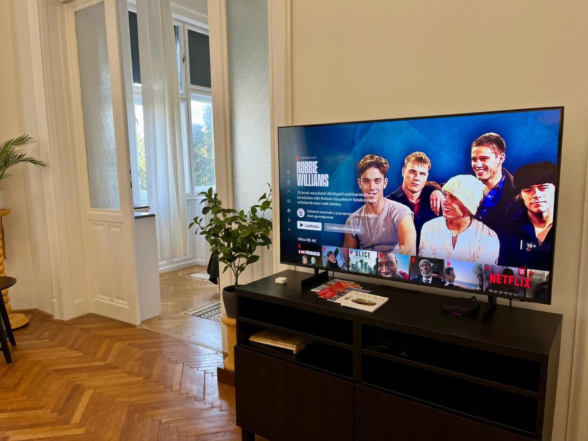 Hillside Luxury Residence Budapest With Free Garage Экстерьер фото